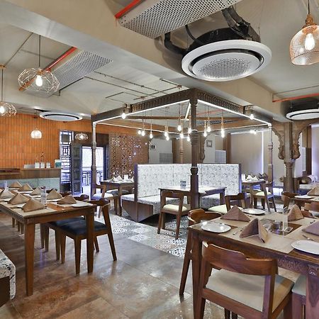 Palette - Hotel Welcome Kadi ภายนอก รูปภาพ