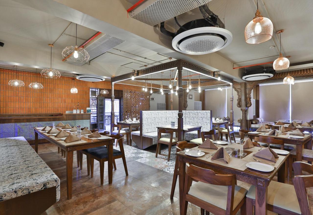 Palette - Hotel Welcome Kadi ภายนอก รูปภาพ