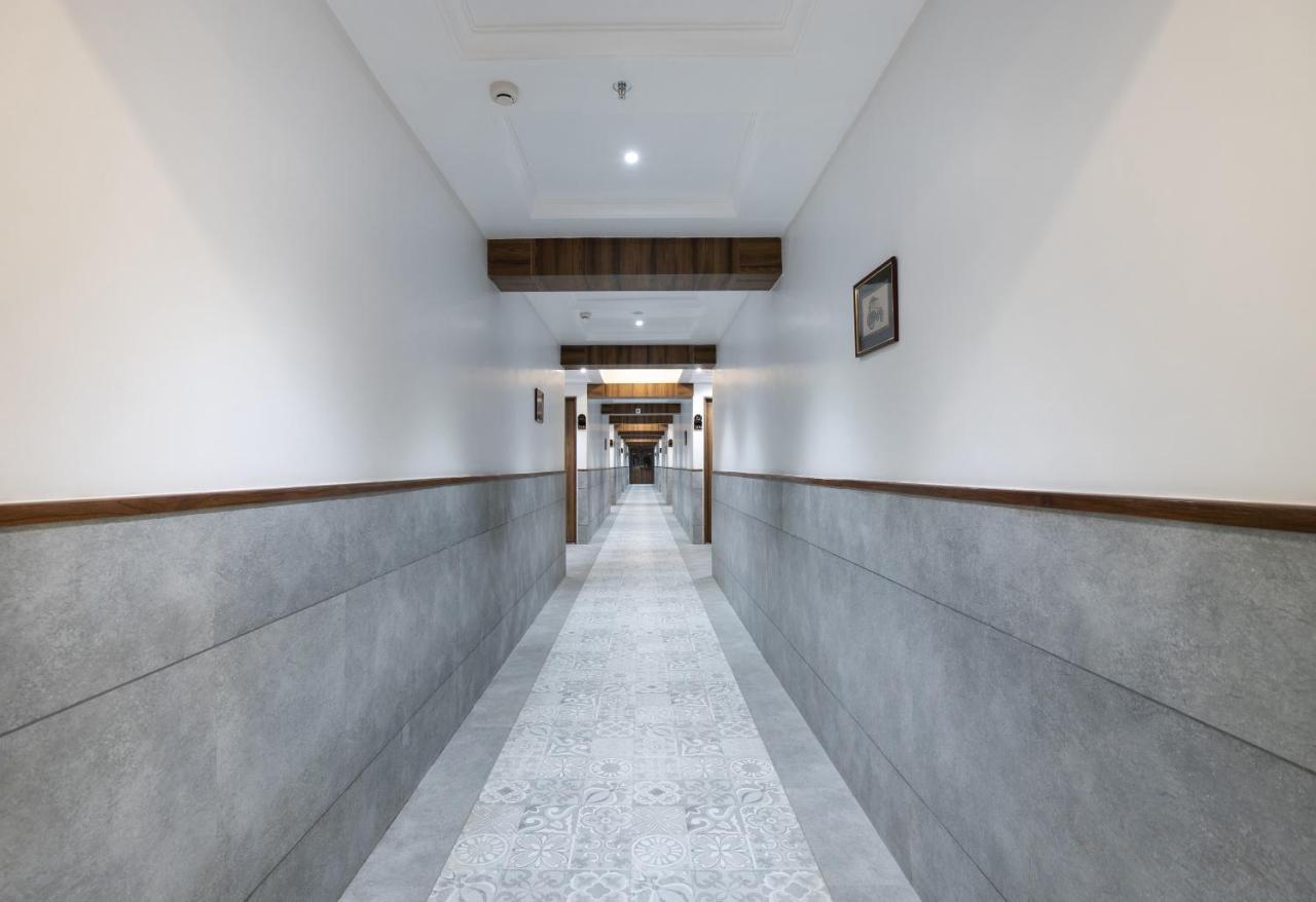 Palette - Hotel Welcome Kadi ภายนอก รูปภาพ