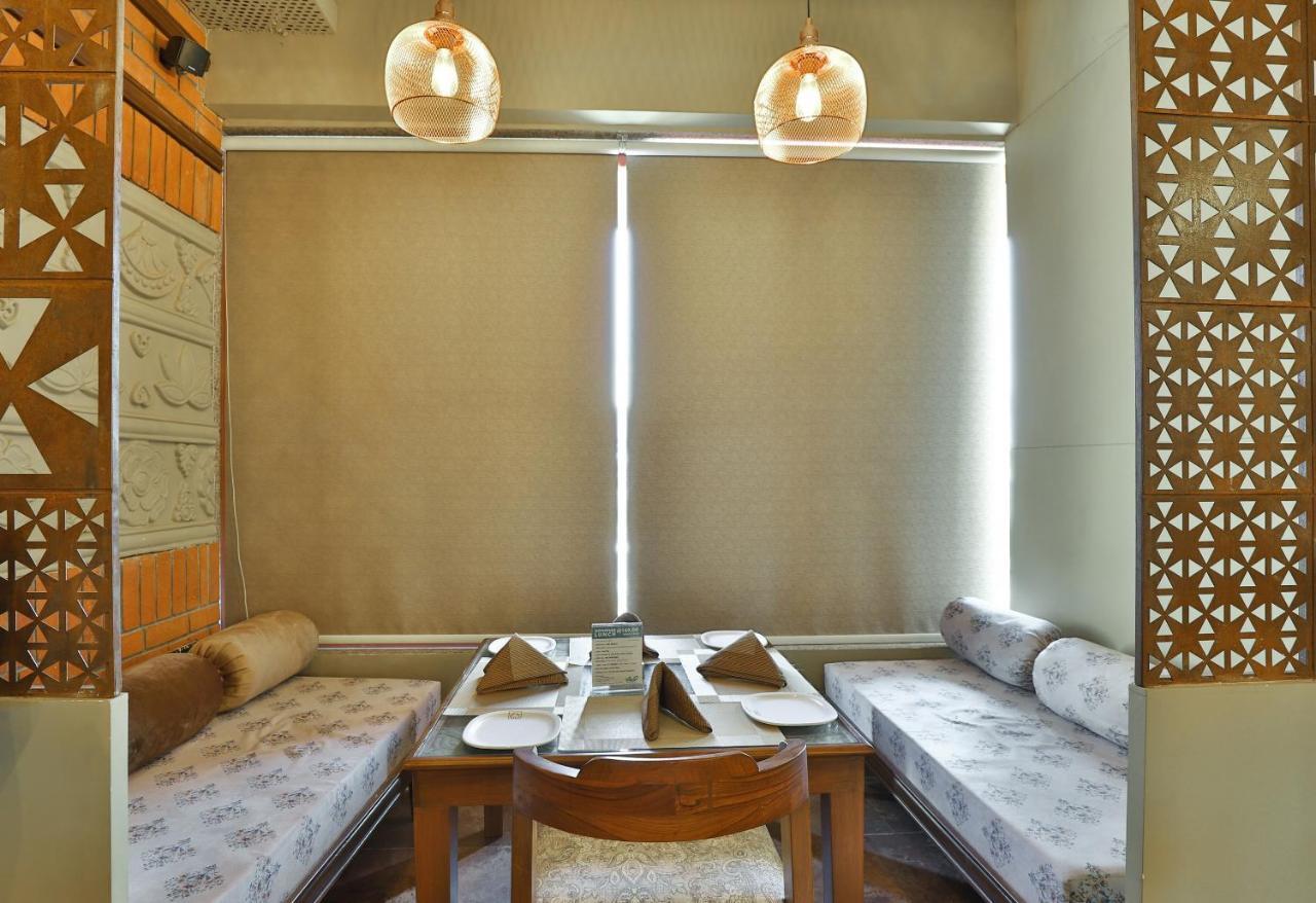 Palette - Hotel Welcome Kadi ภายนอก รูปภาพ